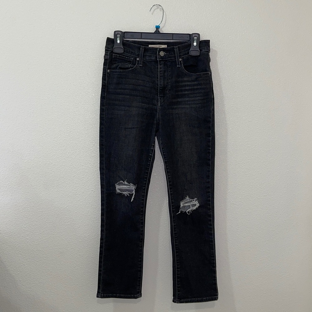 Black Ripped High-Rise Levi’s Jeans